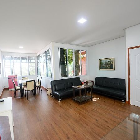 Baansuan Aokhai Beach Resort Mae Phim Exteriör bild