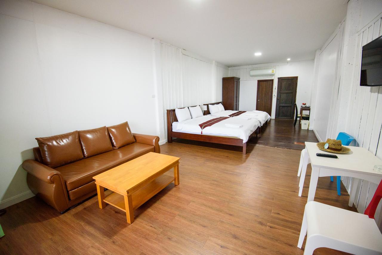 Baansuan Aokhai Beach Resort Mae Phim Exteriör bild