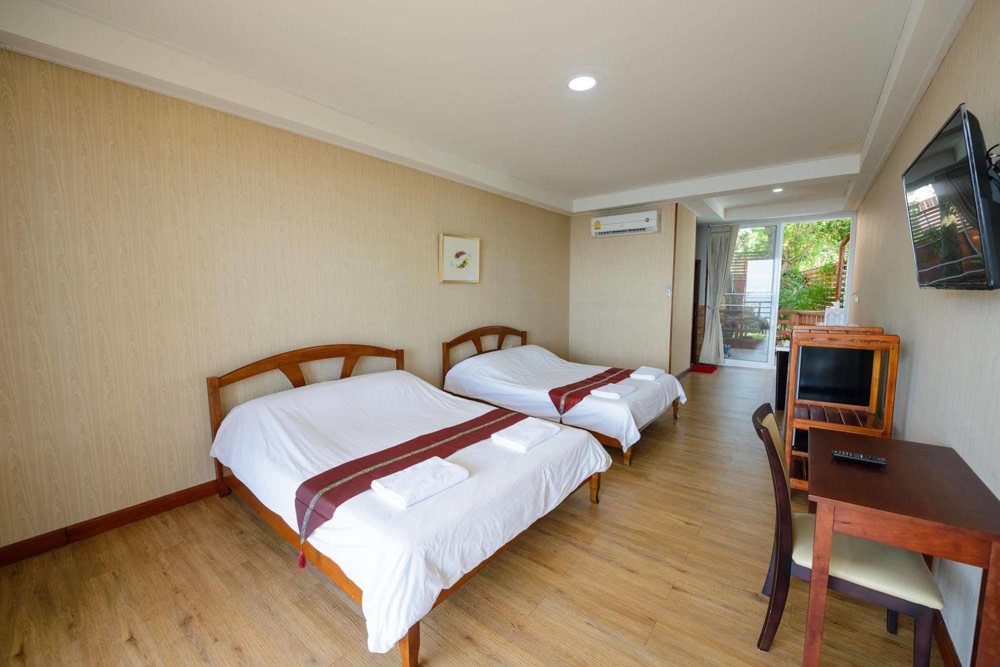 Baansuan Aokhai Beach Resort Mae Phim Exteriör bild