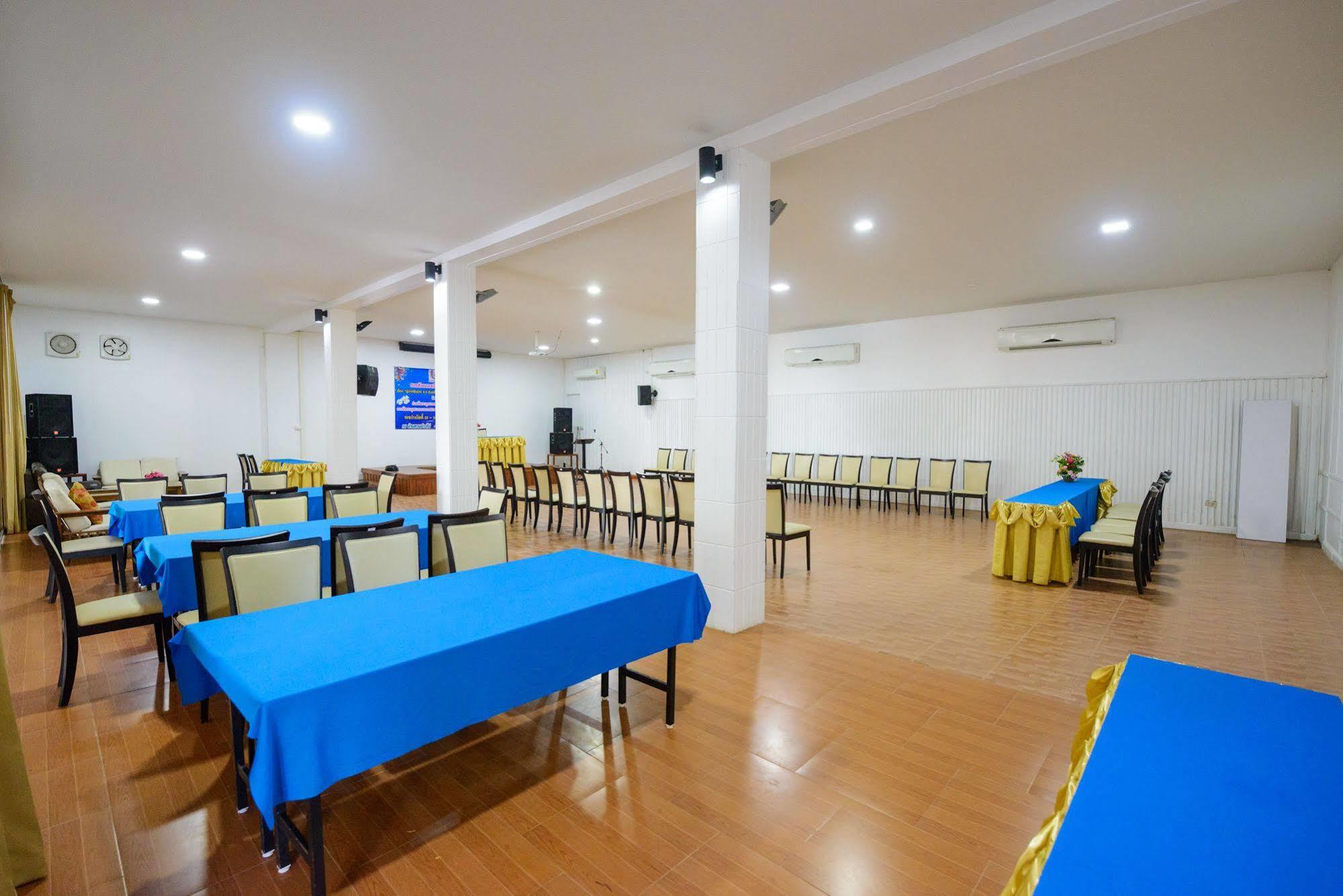 Baansuan Aokhai Beach Resort Mae Phim Exteriör bild