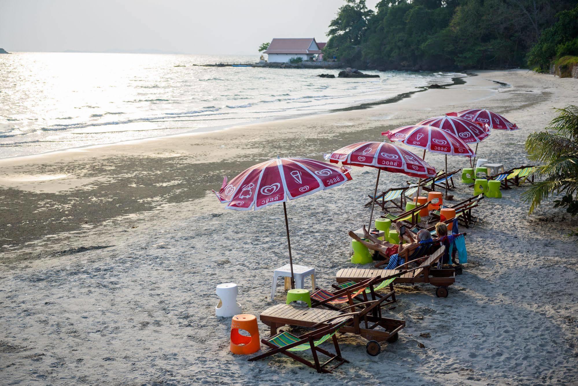 Baansuan Aokhai Beach Resort Mae Phim Exteriör bild